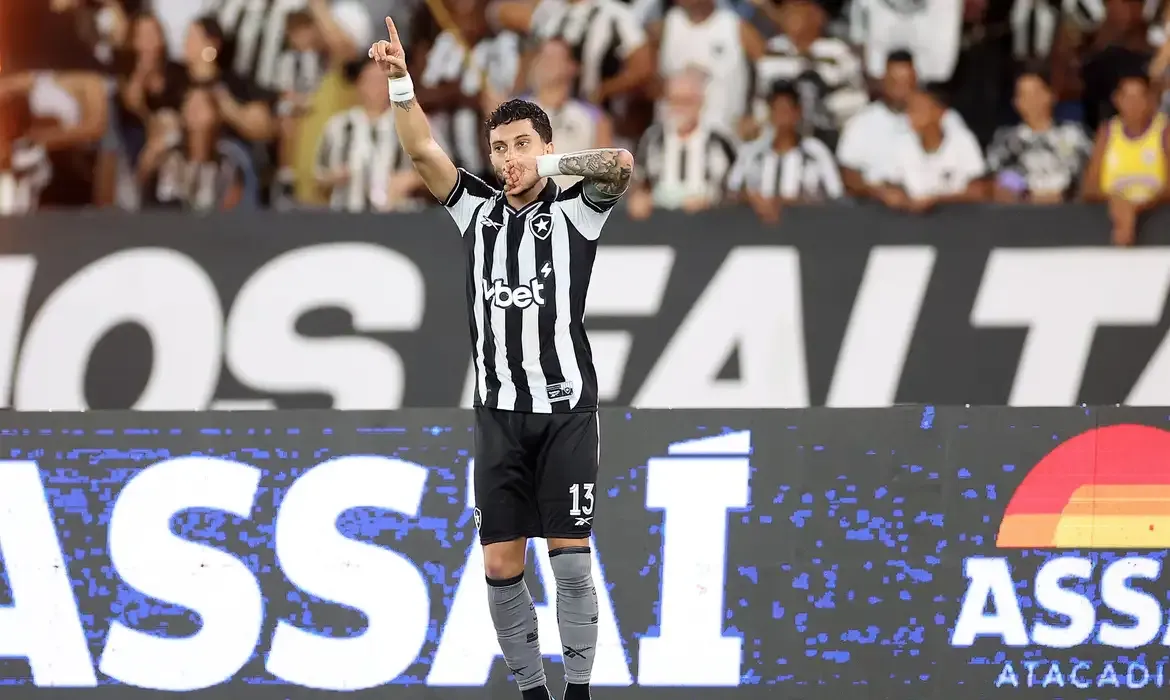 Imagem ilustrativa da imagem Botafogo bate Chape em jogo de abertura da 5ª fase da Copa do Brasil