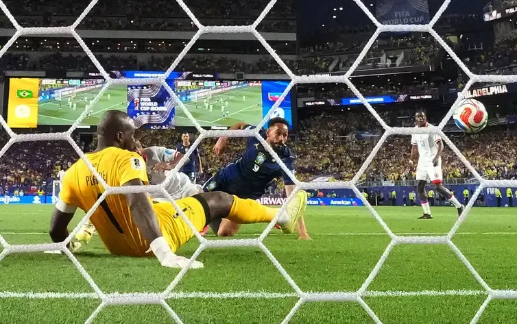 Atacante  Matheus Cunha abre o placar para o Brasil aos 22 minutos e 10 minutos depois balançou a rede novamente na partida contra o Haiti, disputada na Filadélfia